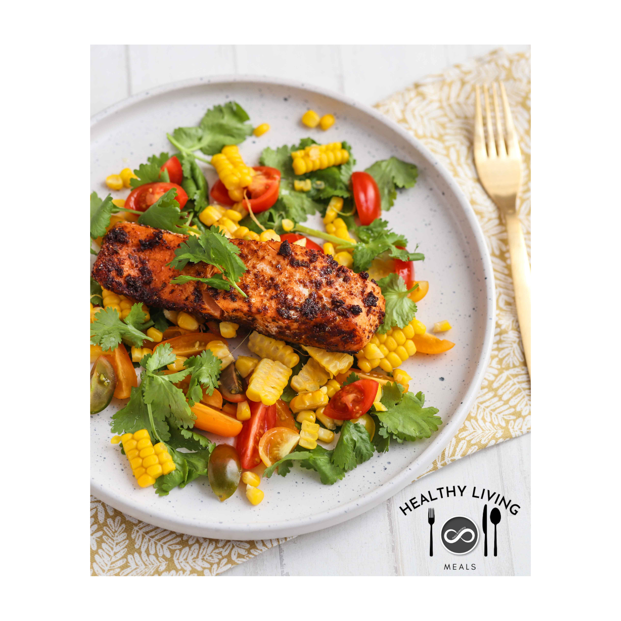 cajun-salmon-corn-salad - Healthy Living Meals - TIOLI Moments - Fish - Tomatoes - Corn - Lettuce - Anti-inflammatory meal